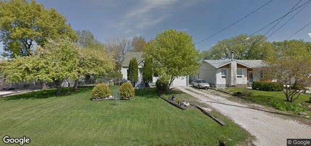 Photo of 629 Elmhurst Road in Winnipeg, Manitoba