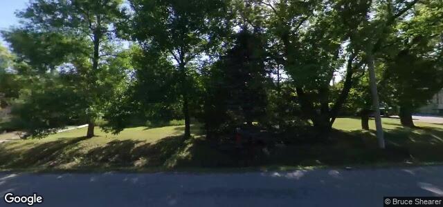 869 Elmhurst Road（加拿大曼尼托巴省温尼伯市）房屋照片