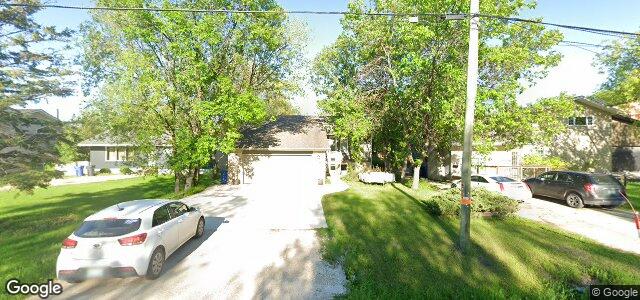 Photo of 561 Fairmont Road in Winnipeg, Manitoba