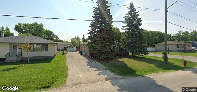 711 Oakdale Drive（加拿大曼尼托巴省温尼伯市）房屋照片