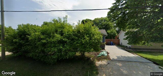 725 Oakdale Drive（加拿大曼尼托巴省温尼伯市）房屋照片