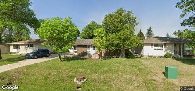 818 Oakdale Drive（加拿大曼尼托巴省温尼伯市）房屋照片