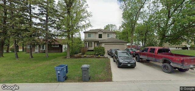 Photo of 1145 Lee Boulevard in Winnipeg, Manitoba