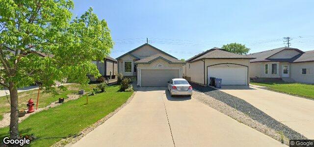 Photo of 226 Shore Street in Winnipeg, Manitoba