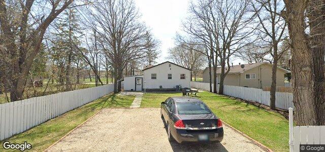 Photo of 633 Silverstone Avenue in Winnipeg, Manitoba