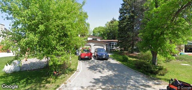 Larawan ng 83 Leeds Avenue sa Winnipeg, Manitoba