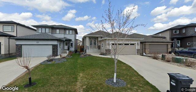 Photo of 117 Bonaventure Drive E in Winnipeg, Manitoba