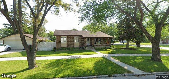 1043 Diplomat Drive（加拿大曼尼托巴省温尼伯市）房屋照片