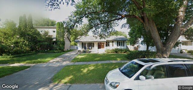 1070 Diplomat Drive（加拿大曼尼托巴省温尼伯市）房屋照片