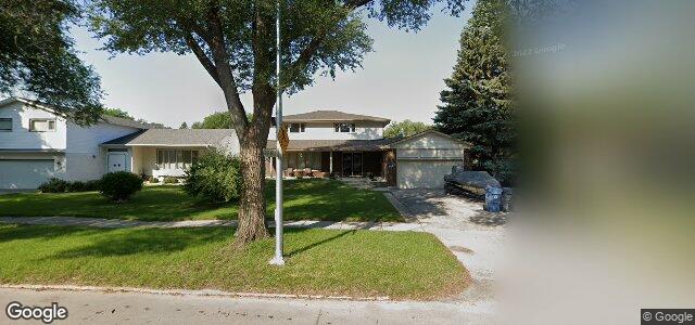 1080 Diplomat Drive（加拿大曼尼托巴省温尼伯市）房屋照片