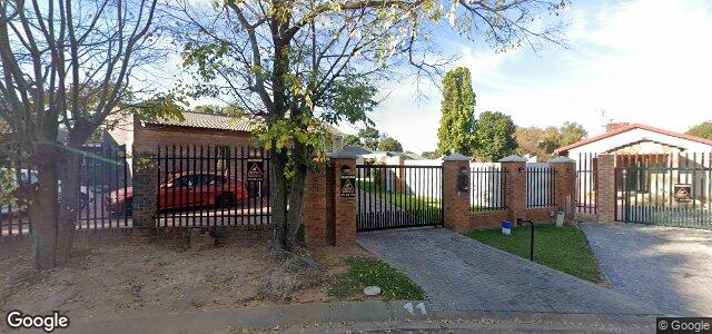 11 Buttercup Avenue（加拿大曼尼托巴省温尼伯市）房屋照片