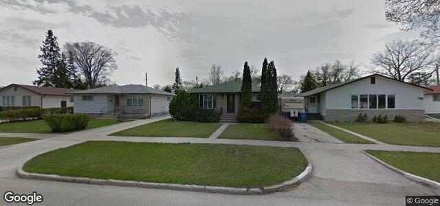 132 Arrowwood Drive N（加拿大曼尼托巴省温尼伯市）房屋照片