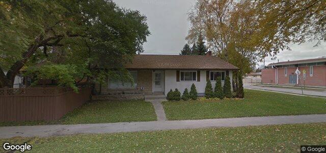 2 Teakwood Avenue（加拿大曼尼托巴省温尼伯市）房屋照片