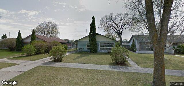 28 Colish Drive（加拿大曼尼托巴省温尼伯市）房屋照片