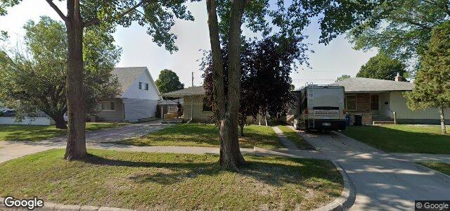 32 Arrowwood Drive N（加拿大曼尼托巴省温尼伯市）房屋照片