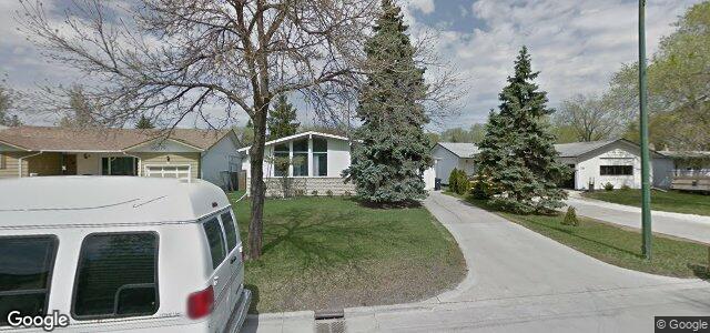 35 Montcalm Crescent（加拿大曼尼托巴省温尼伯市）房屋照片