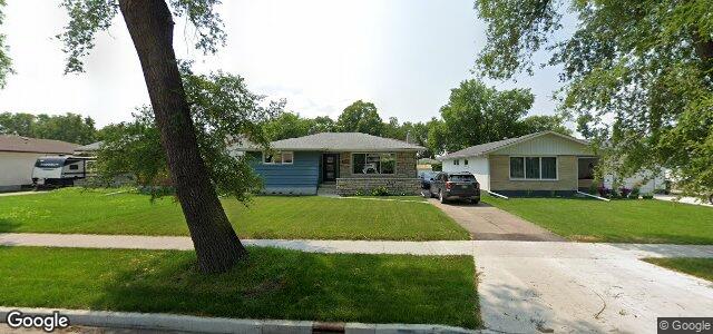 Larawan ng 600 Hartford Avenue sa Winnipeg, Manitoba
