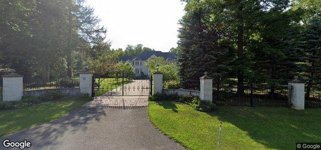 Photo of 7 Woodcrest Drive in Winnipeg, Manitoba