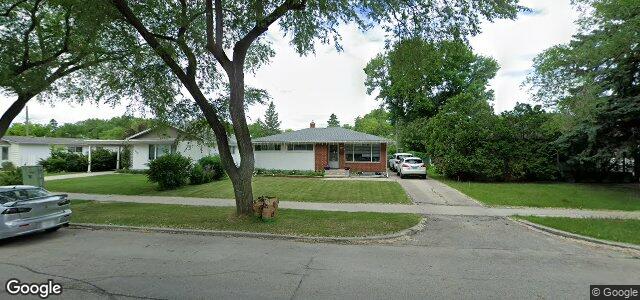Larawan ng 812 Airlies Street sa Winnipeg, Manitoba