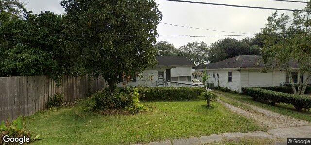 Photo of 527 St Charles Street in Winnipeg, Manitoba