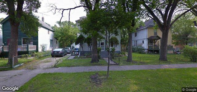 Photo of 117 Harbison Avenue W in Winnipeg, Manitoba