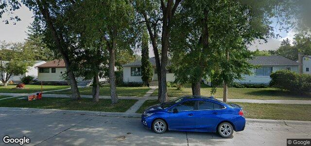 108 Carriere Avenue（加拿大曼尼托巴省温尼伯市）房屋照片