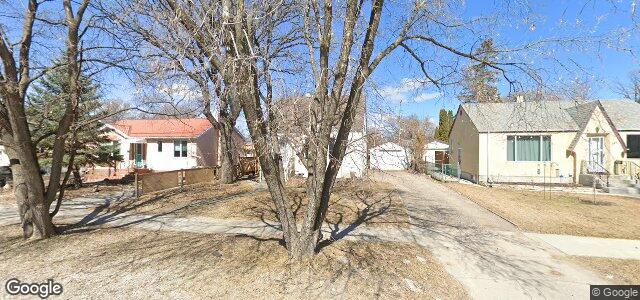 305 Regal Avenue（加拿大曼尼托巴省溫尼伯市）房屋照片