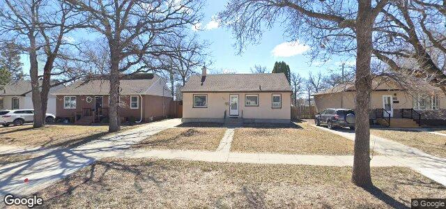 320 Regal Avenue（加拿大曼尼托巴省温尼伯市）房屋照片