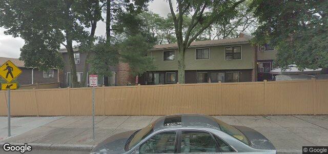 Larawan ng 64 Humboldt Avenue sa Winnipeg, Manitoba