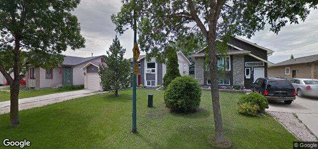 145 Skowron Crescent（加拿大曼尼托巴省温尼伯市）房屋照片