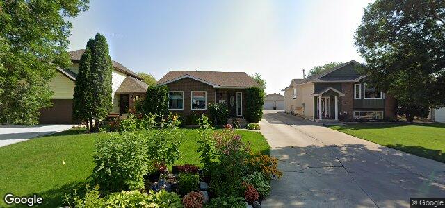 172 Skowron Crescent（加拿大曼尼托巴省温尼伯市）房屋照片