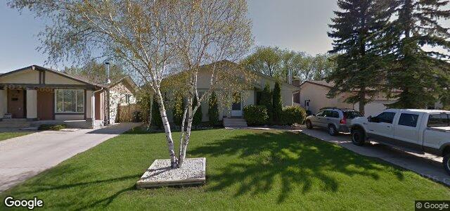 102 Acheson Drive（加拿大曼尼托巴省温尼伯市）房屋照片