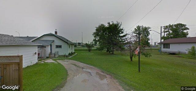 916 Lagimodiere Boulevard（加拿大曼尼托巴省温尼伯市）房屋照片