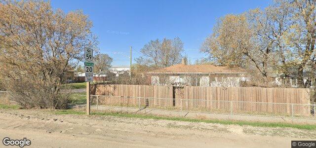 962 Lagimodiere Boulevard（加拿大曼尼托巴省温尼伯市）房屋照片