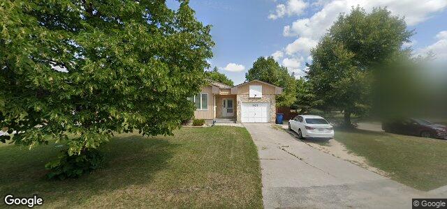 107 Valewood Crescent（加拿大曼尼托巴省温尼伯市）房屋照片