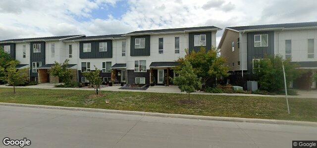 111 Old Commonwealth Path（加拿大曼尼托巴省温尼伯市）房屋照片