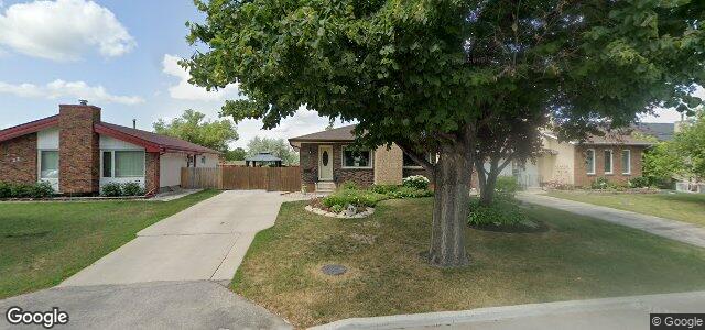 19 Valewood Crescent（加拿大曼尼托巴省温尼伯市）房屋照片