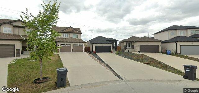 211 Singh Trail（加拿大曼尼托巴省温尼伯市）房屋照片