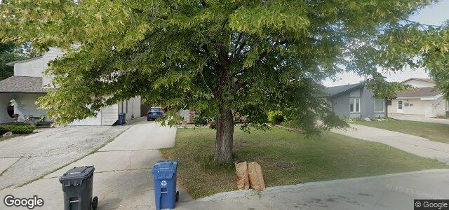 43 Valewood Crescent（加拿大曼尼托巴省温尼伯市）房屋照片