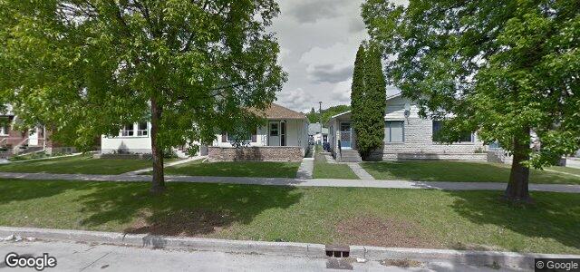 Photo of 667 St John'S Avenue in Winnipeg, Manitoba