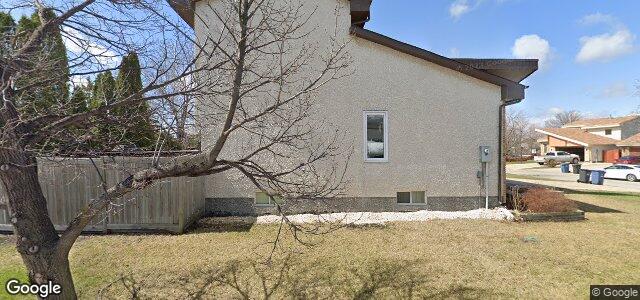 10 Pynoo Place（加拿大曼尼托巴省温尼伯市）房屋照片