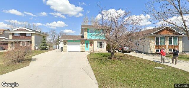 130 Charbonneau Crescent（加拿大曼尼托巴省温尼伯市）房屋照片