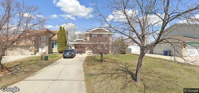 134 Charbonneau Crescent（加拿大曼尼托巴省温尼伯市）房屋照片