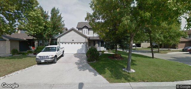 135 Peres Oblats Drive（加拿大曼尼托巴省温尼伯市）房屋照片