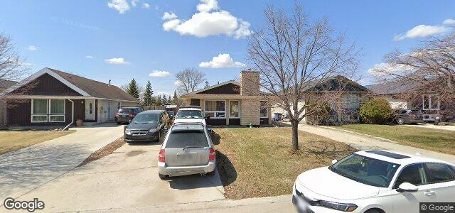 174 Charbonneau Crescent（加拿大曼尼托巴省温尼伯市）房屋照片