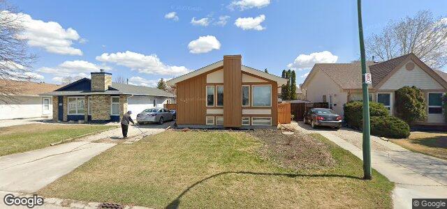 Photo of 201 Charbonneau Crescent in Winnipeg, Manitoba