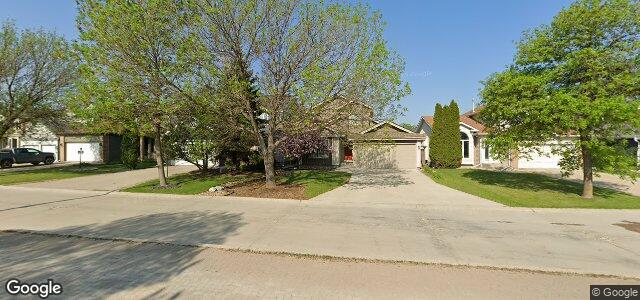 Photo of 208 De La Seigneurie Boulevard in Winnipeg, Manitoba