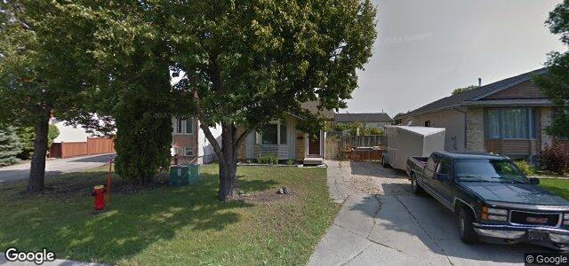 213 Charbonneau Crescent（加拿大曼尼托巴省温尼伯市）房屋照片