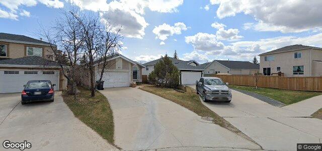 307 De La Seigneurie Boulevard（加拿大曼尼托巴省温尼伯市）房屋照片