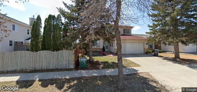 Photo of 90 Waterfront Road in Winnipeg, Manitoba